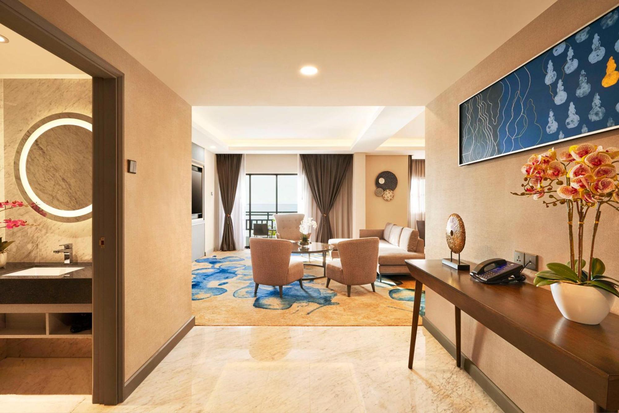 Hotel Doubletree By Hilton Damai Laut à Lumut Extérieur photo