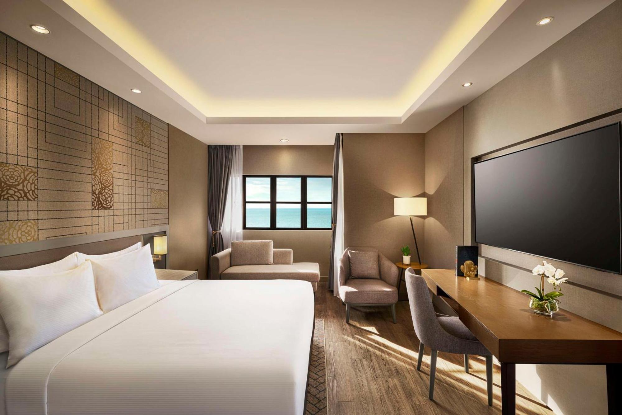 Hotel Doubletree By Hilton Damai Laut à Lumut Extérieur photo