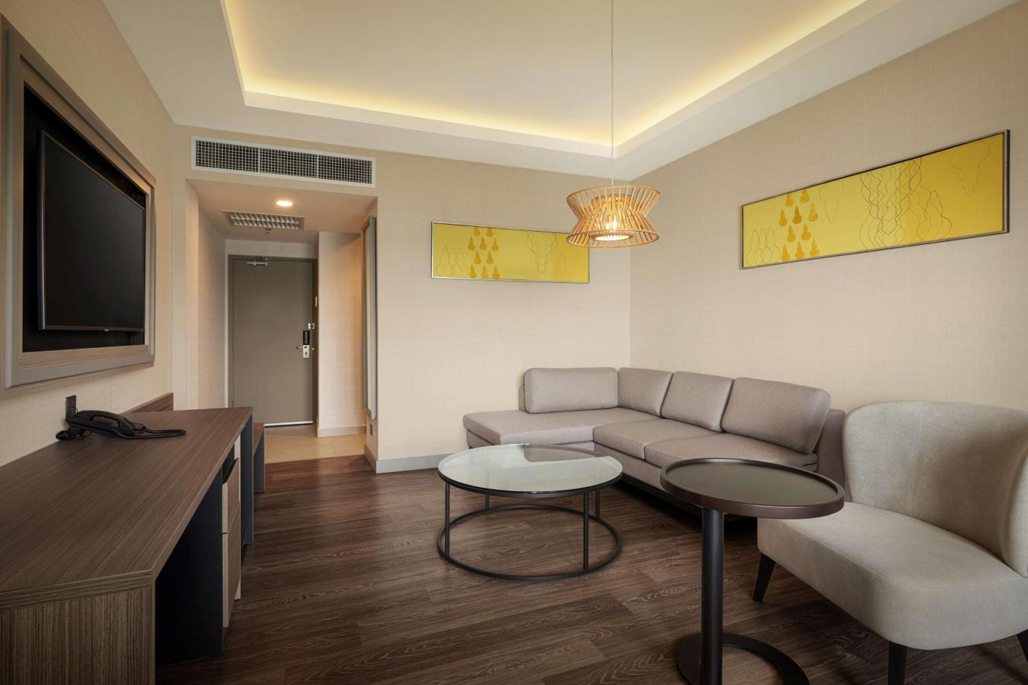 Hotel Doubletree By Hilton Damai Laut à Lumut Extérieur photo
