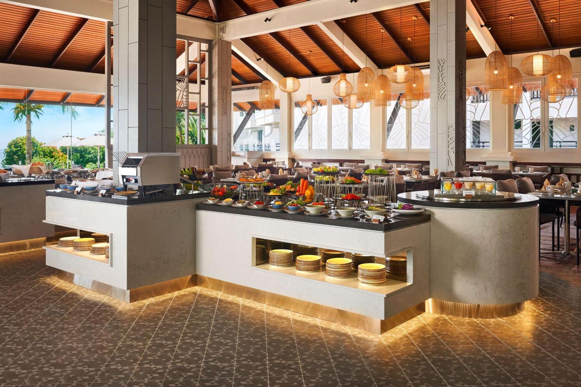 Hotel Doubletree By Hilton Damai Laut à Lumut Extérieur photo